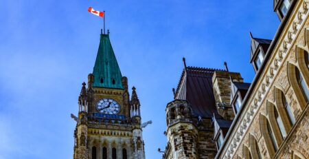 Federal Parliament Building of Canada (Courtesy of Deyan)