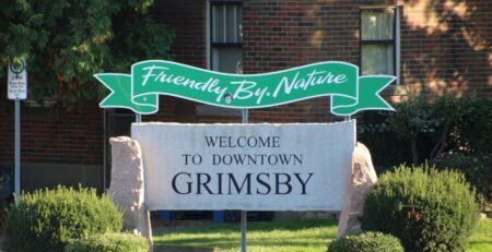 Welcome to downtown Grimsby sign (Courtesy of Wikipedia)