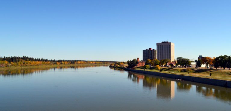 Prince_Albert_Saskatchewan_in_fall_01