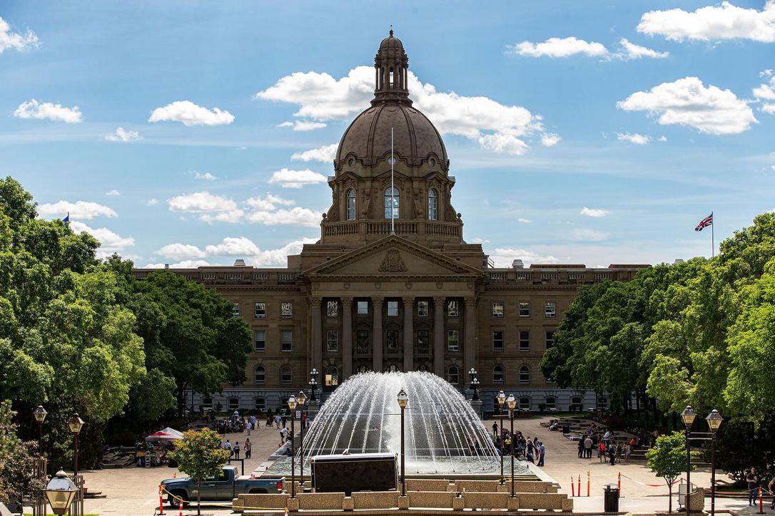 Alberta man challenges $1,200 COVID ticket over peaceful assembly and expression at legislature