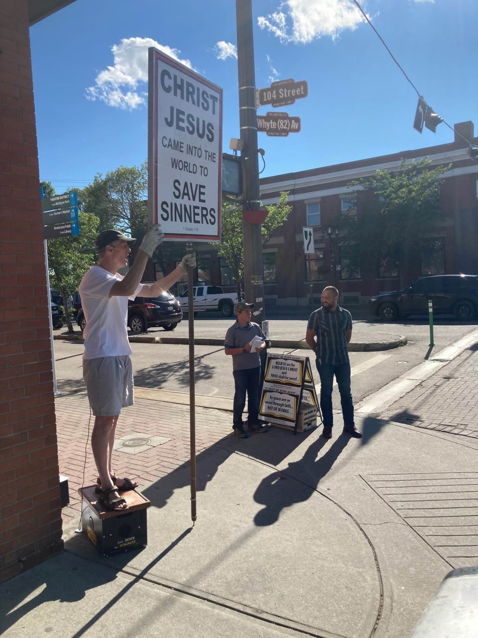 Edmonton man ticketed for peaceful public expression is acquitted by the court