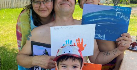 Doug Riffel (centre) with children Willow, Tommy, and Hunter (Courtesy of Doug Riffel)