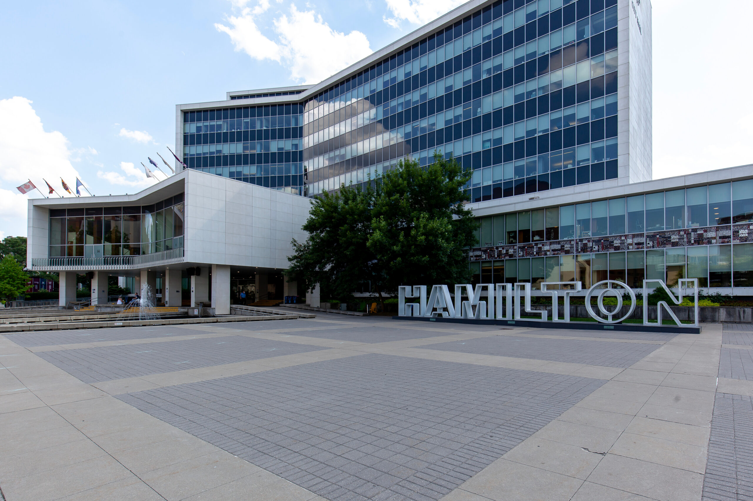 Hamilton City Hall (Courtesy of JHVEPhoto)